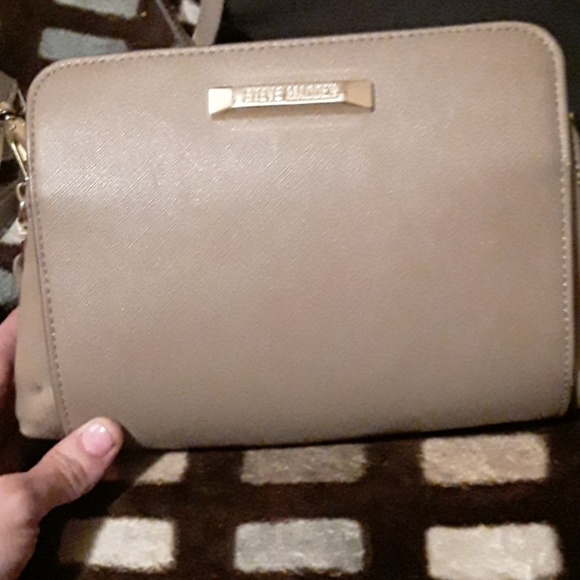 Steve Madden purse. - Picture 3 of 5